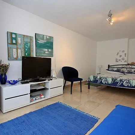 Apartment Zorica Supetar